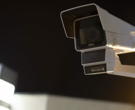 AXIS Q1656-DLE bezpečnostní kamera kombinující video s radarem
